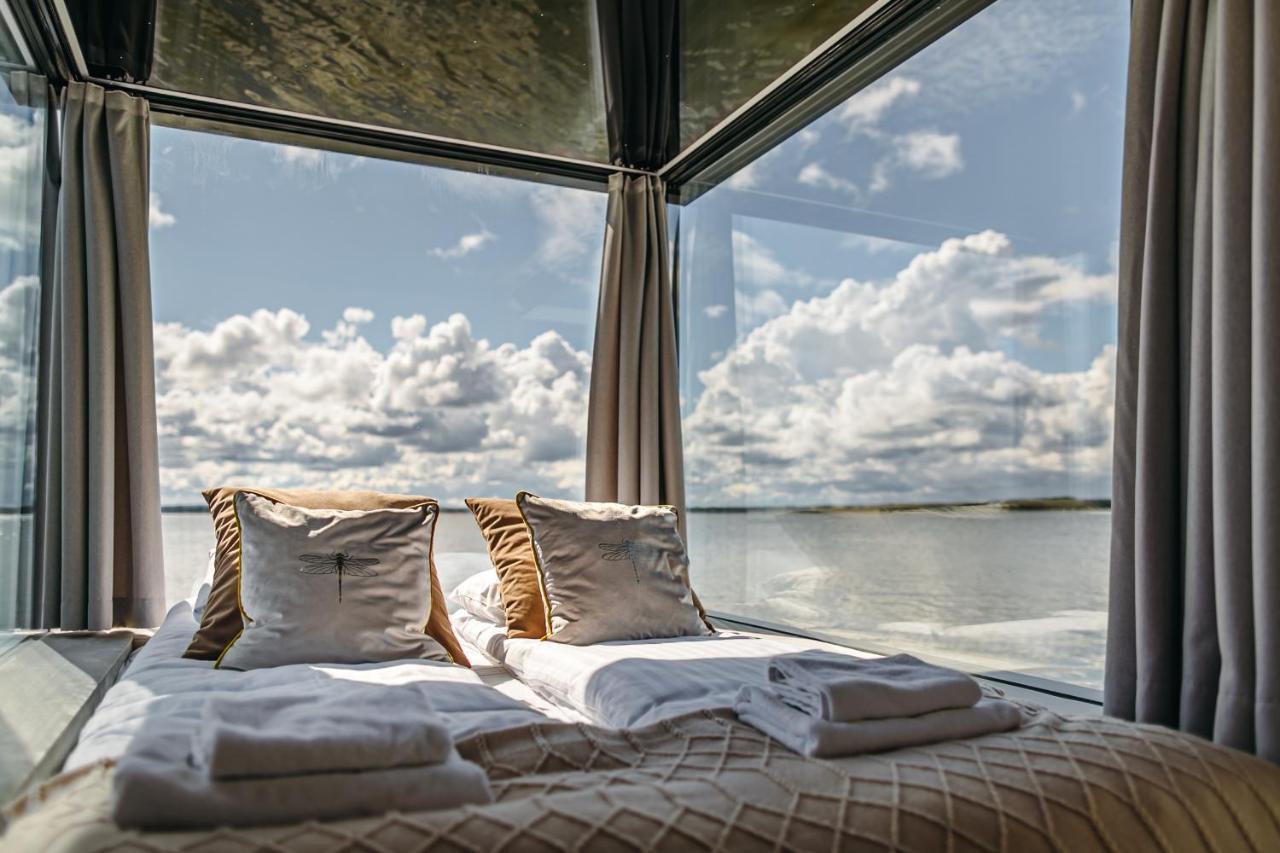 Grand Ht Houseboats - Domki Na Wodzie - Sauna, Jacuzzi, Kominek Mielno  Exteriör bild