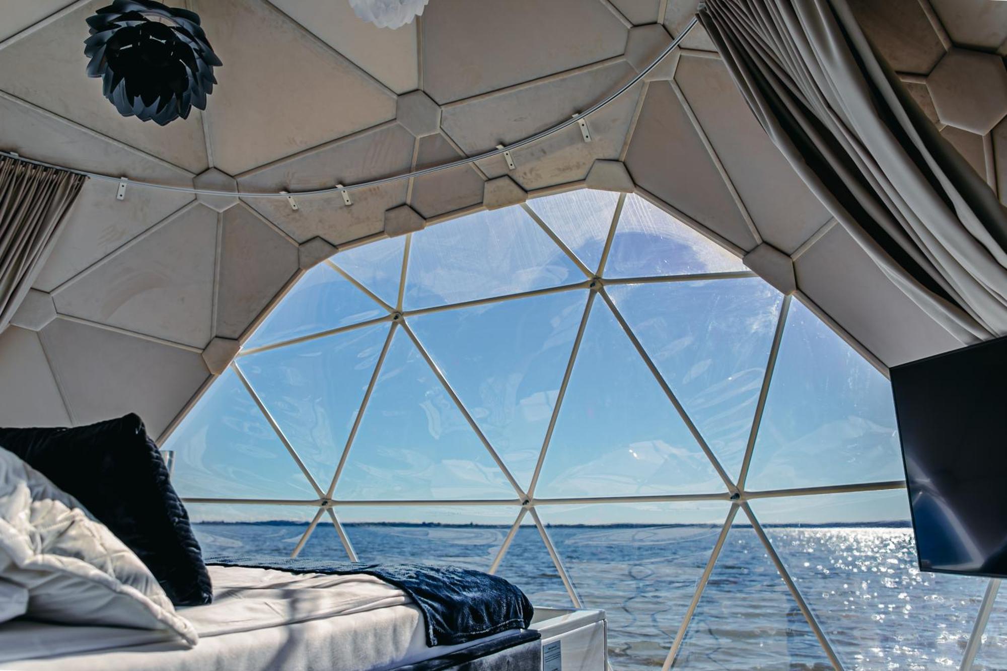 Grand Ht Houseboats - Domki Na Wodzie - Sauna, Jacuzzi, Kominek Mielno  Rum bild