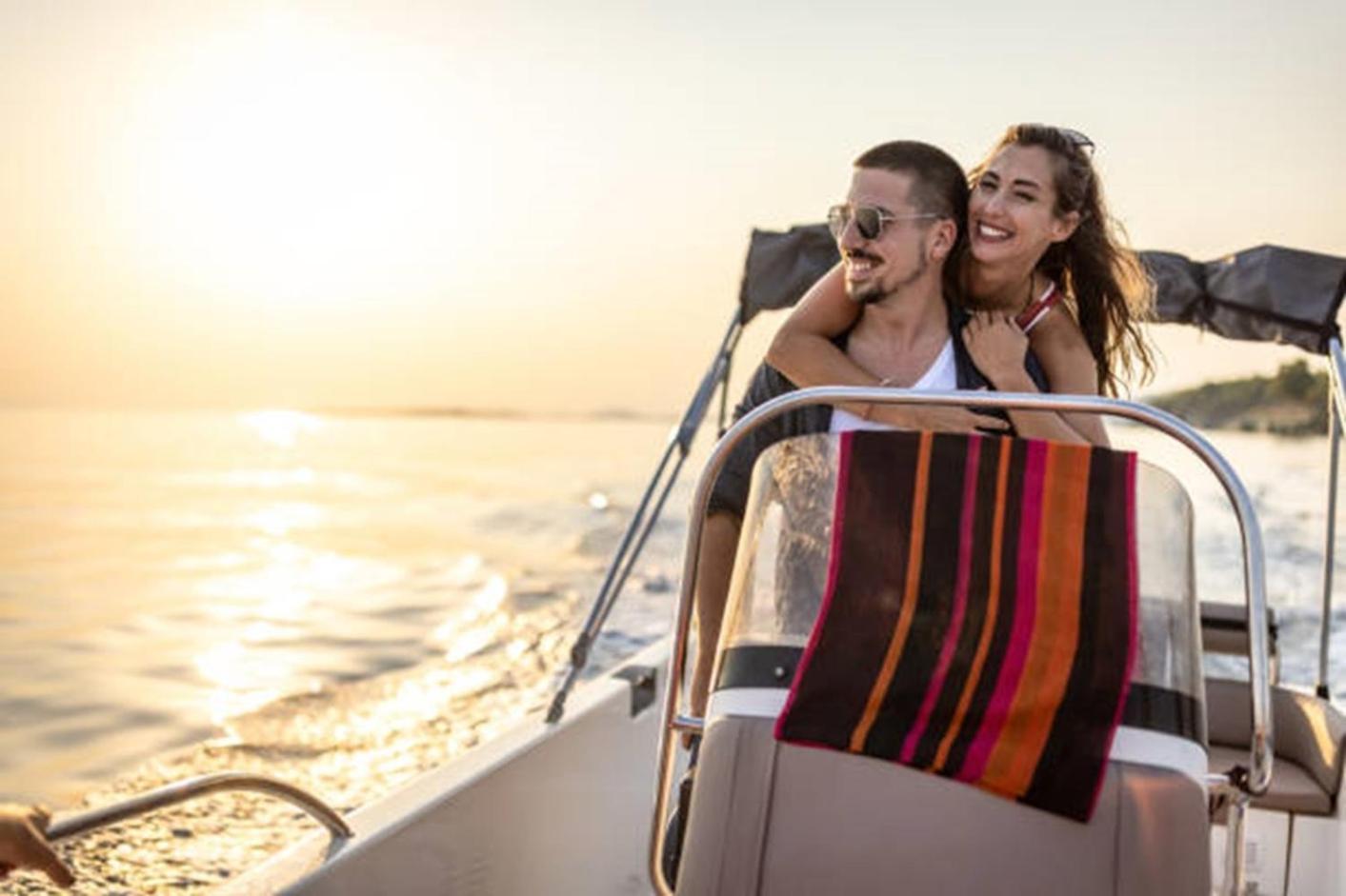 Grand Ht Houseboats - Domki Na Wodzie - Sauna, Jacuzzi, Kominek Mielno  Exteriör bild