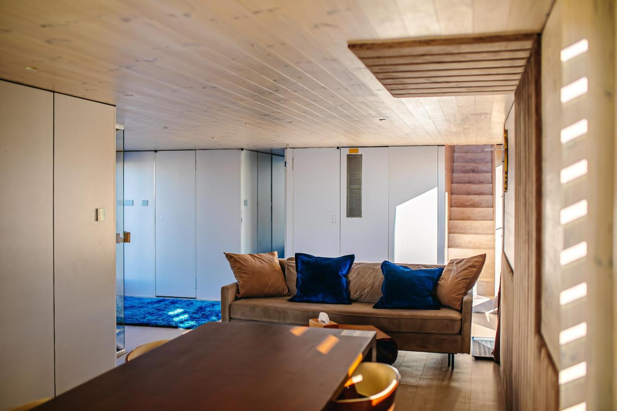 Grand Ht Houseboats - Domki Na Wodzie - Sauna, Jacuzzi, Kominek Mielno  Rum bild